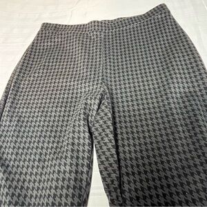 Chico’s Houndstooth Gray and Black Leggings Pants Classic Preppy  1R